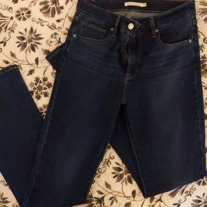 Levi jeans